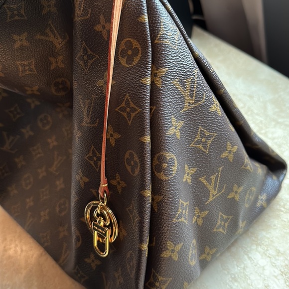Louis Vuitton authentic Artsy MM - Picture 11 of 14